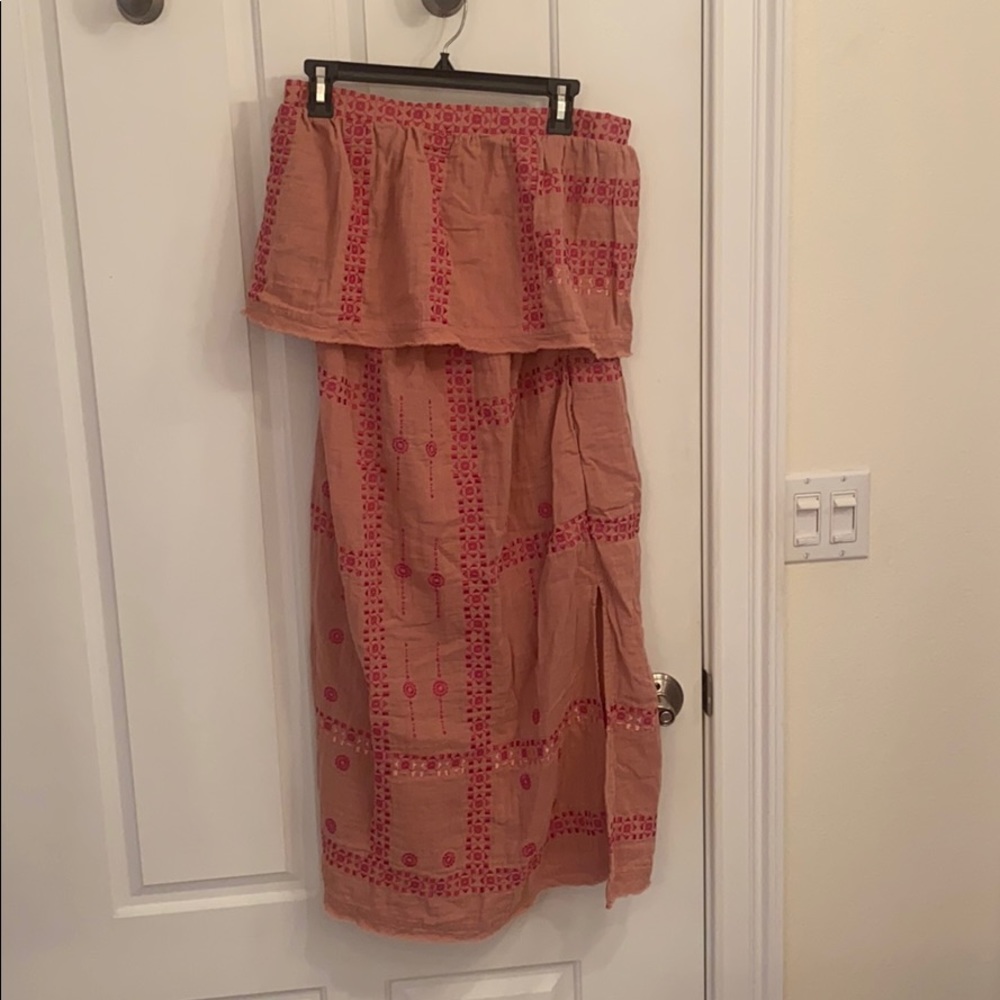 Strapless pink VICI midi dress